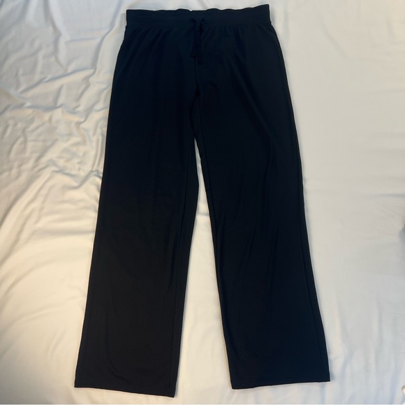 Karen Neuburger Black Lounge Pants, Size: Medium - Picture 2 of 8